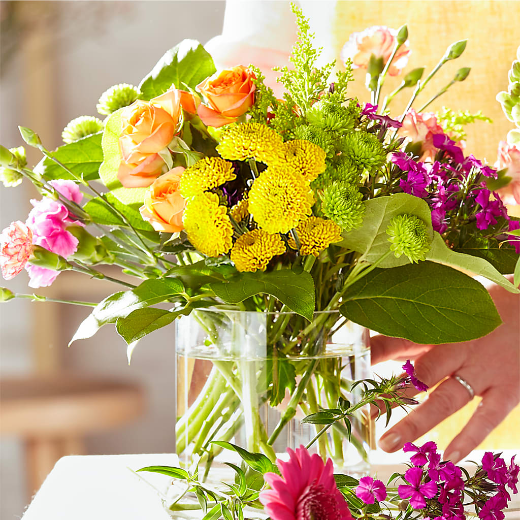 Bold & Bright – A Florist Original – Leekers Floral, Park City KS