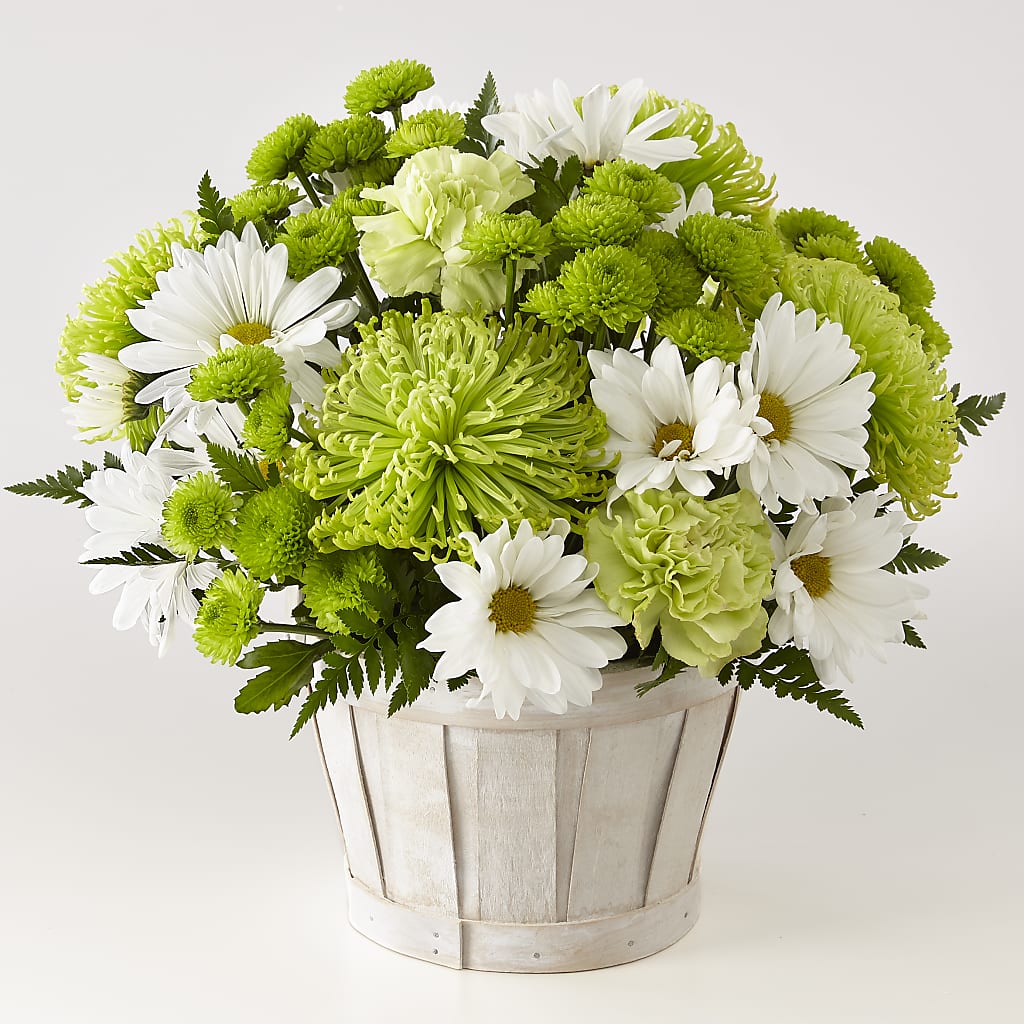Lucky Charm Basket (Standard) – Leekers Floral, Park City KS