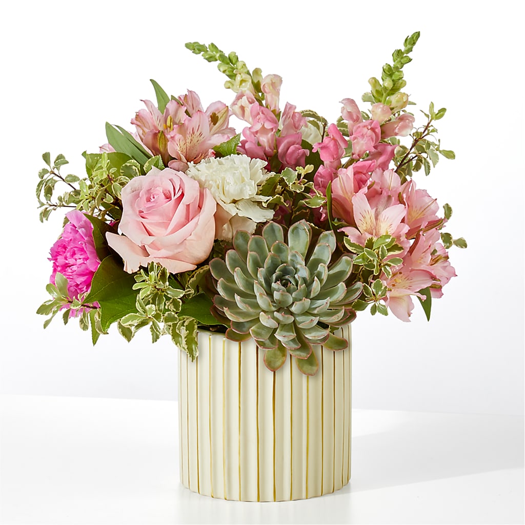 Magenta Musings Bouquet – Leekers Floral, Park City KS