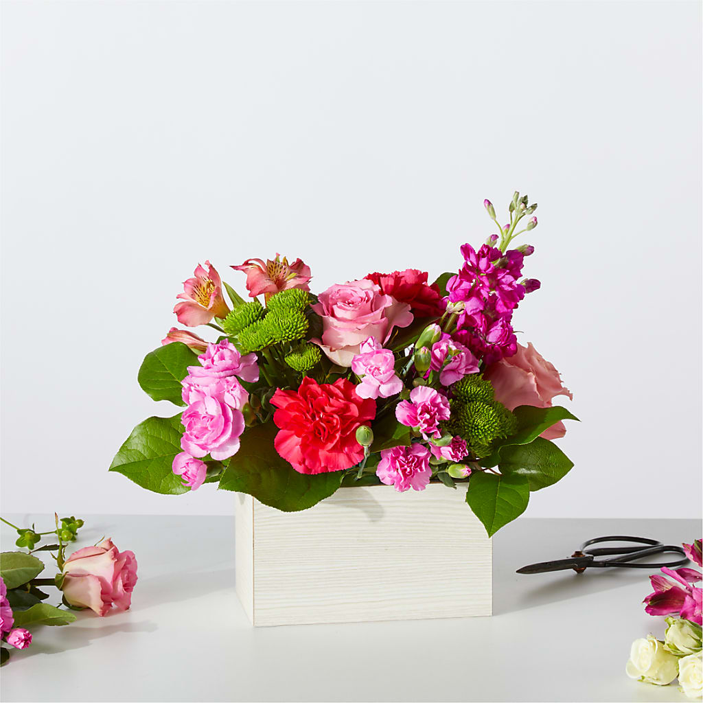 Sweetberry Box – A Florist Original – Leekers Floral, Park City KS
