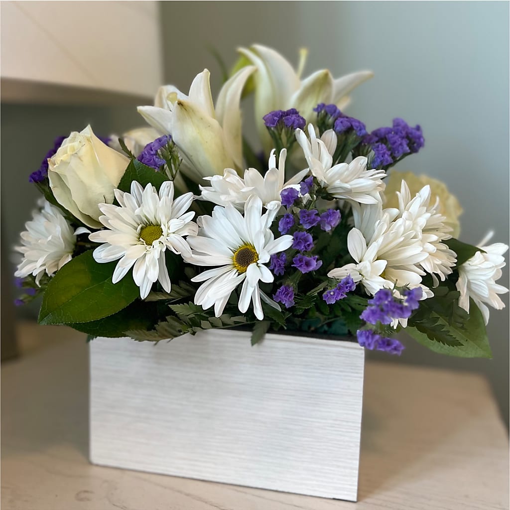 Beyond Blue Box Bouquet – Leekers Floral, Park City KS