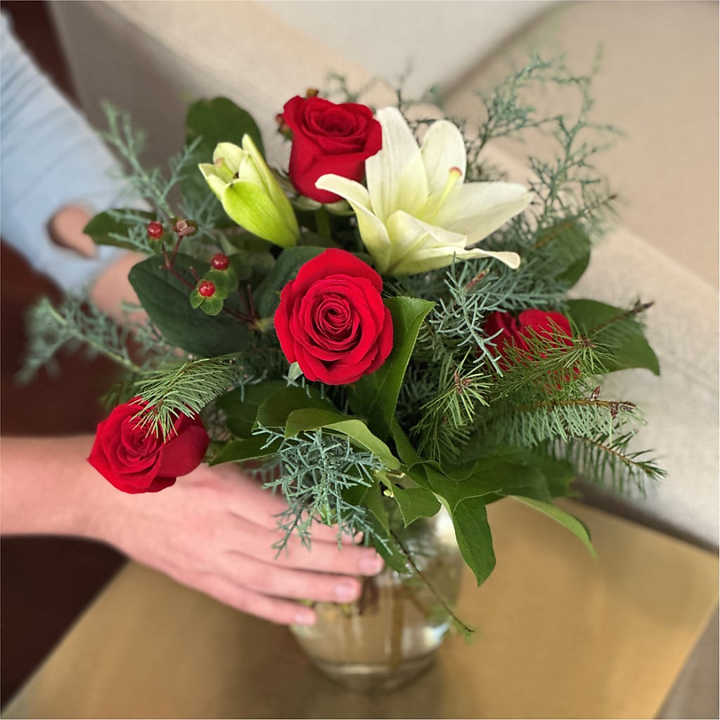 Glittering Lights Bouquet – Leekers Floral, Park City KS