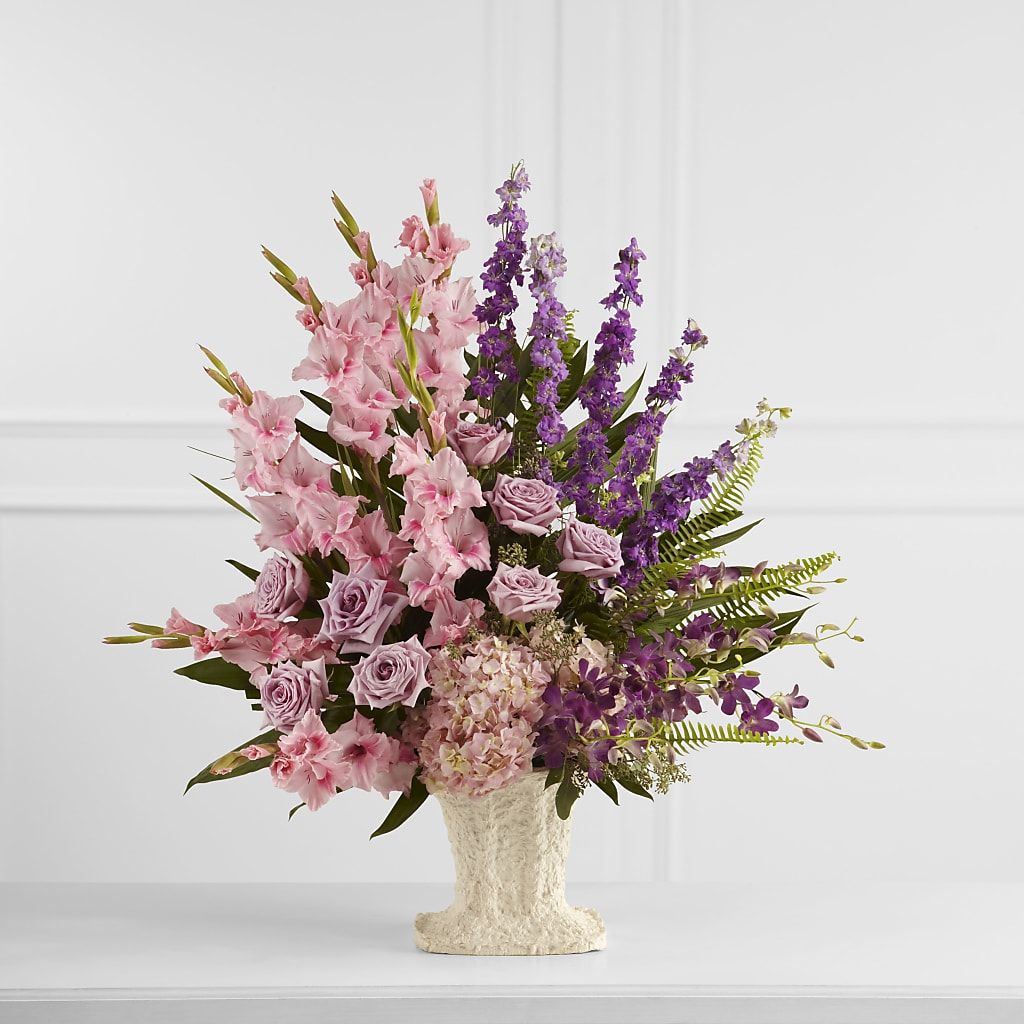 Flowing Garden Arrangement – Leekers Floral, Park City KS