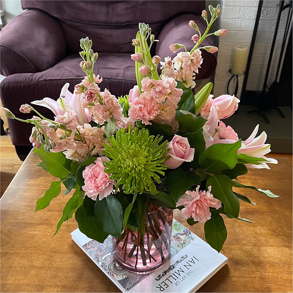 Pretty in Pink Bouquet – Leekers Floral, Park City KS