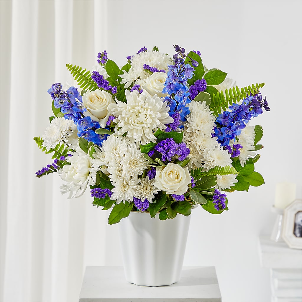 Hold Dear Tabletop Basket – Leekers Floral, Park City KS
