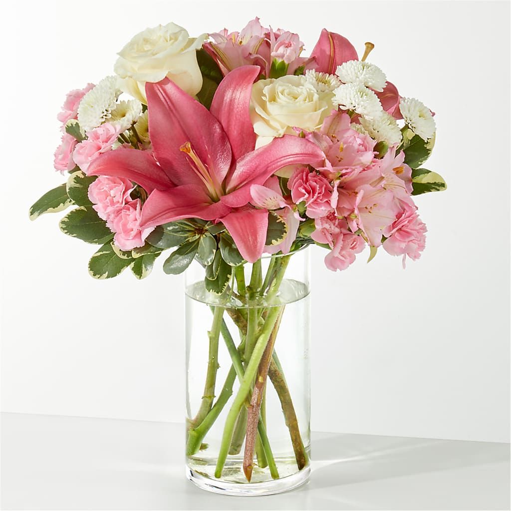 Piece of Cake Bouquet – Leekers Floral, Park City KS