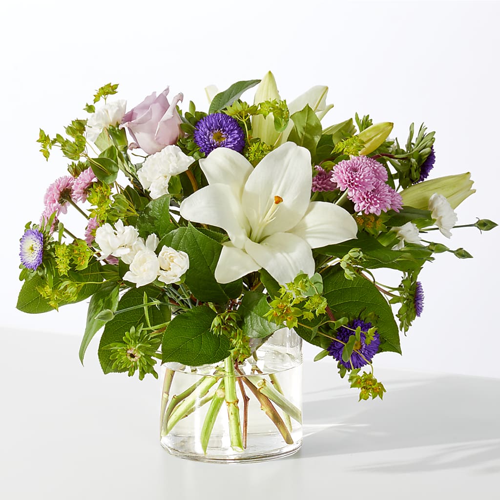 April Showers Bouquet – Leekers Floral, Park City KS