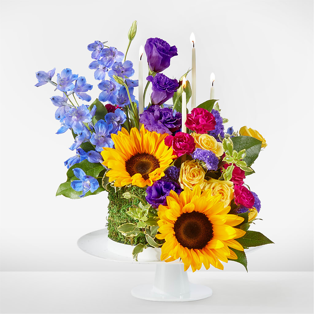 Star of the Day Floral Cake – Leekers Floral, Park City KS