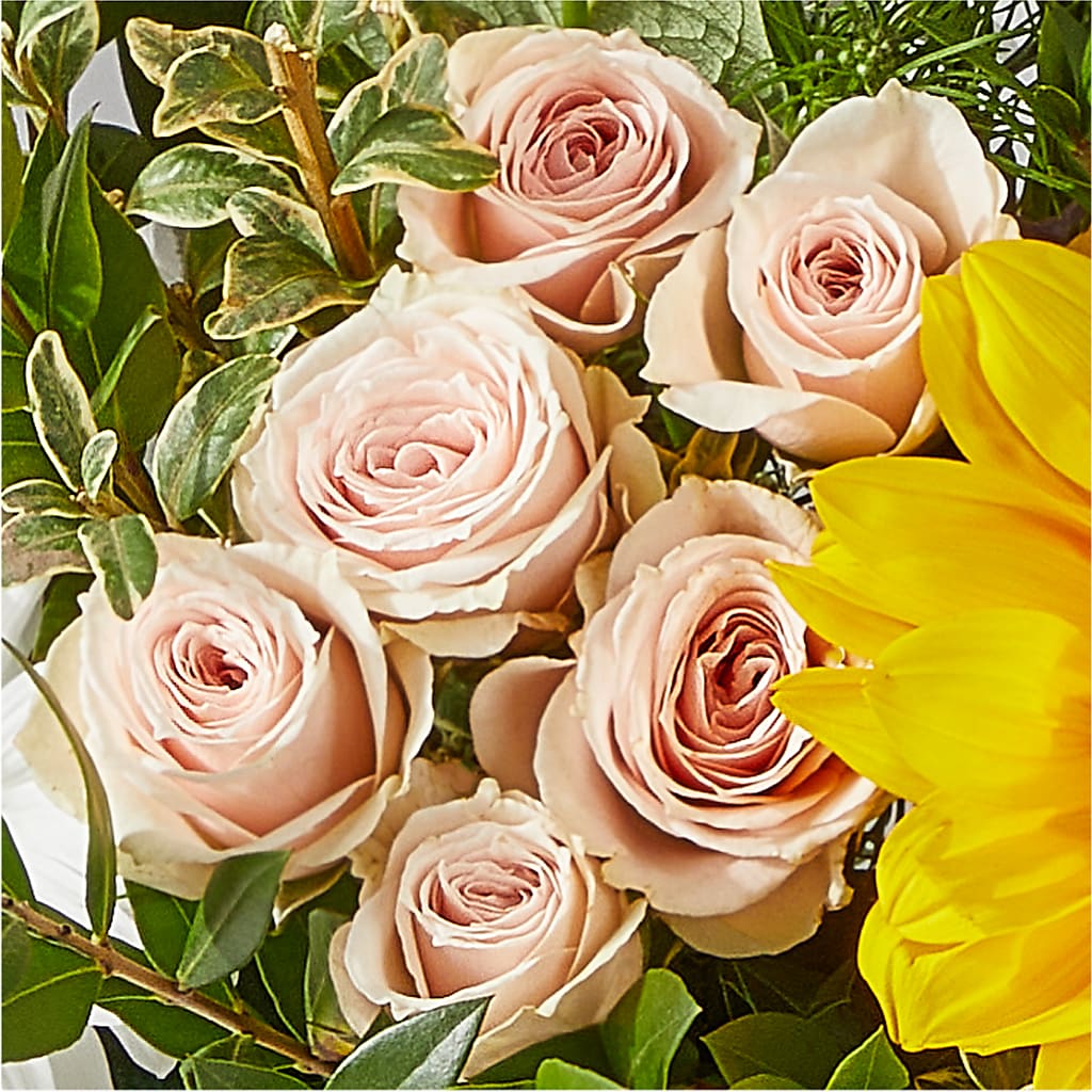 The Good Life Bouquet –  Leekers Floral, Park City KS