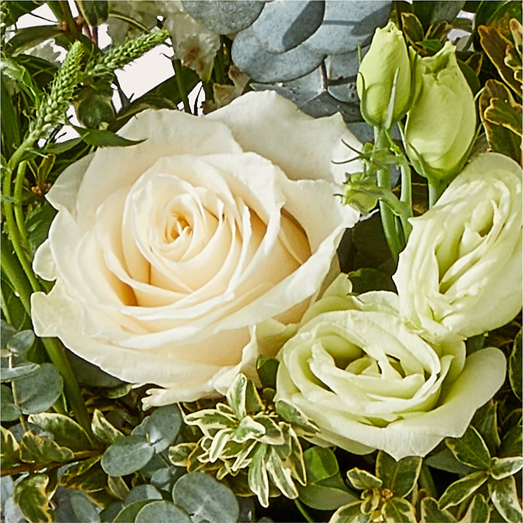 Cashmere Bouquet –  Leekers Floral, Park City KS