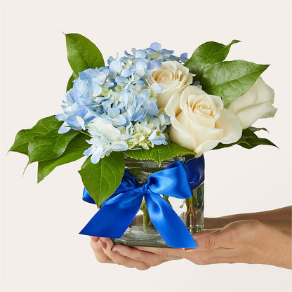 Sky Blue Delight Bouquet –  Leekers Floral, Park City KS