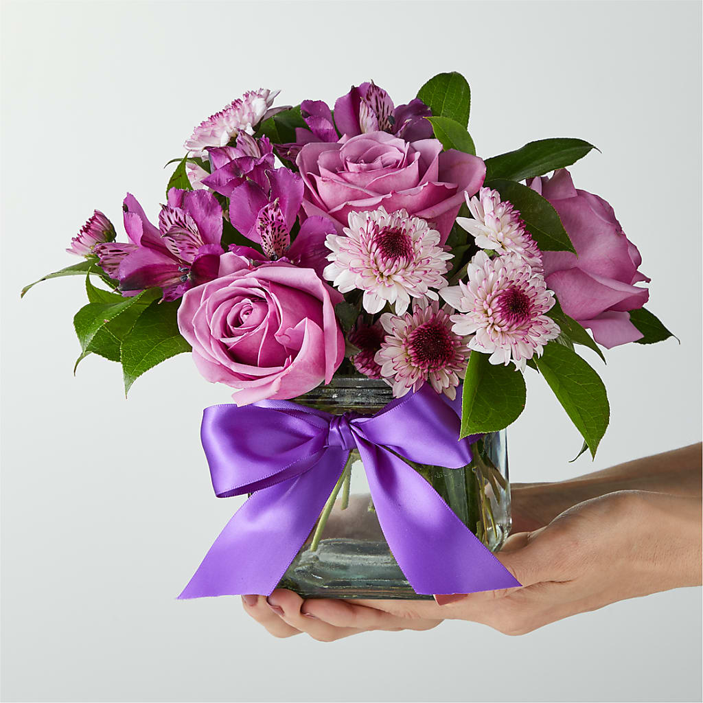 Sugarplum Bouquet –  Leekers Floral, Park City KS
