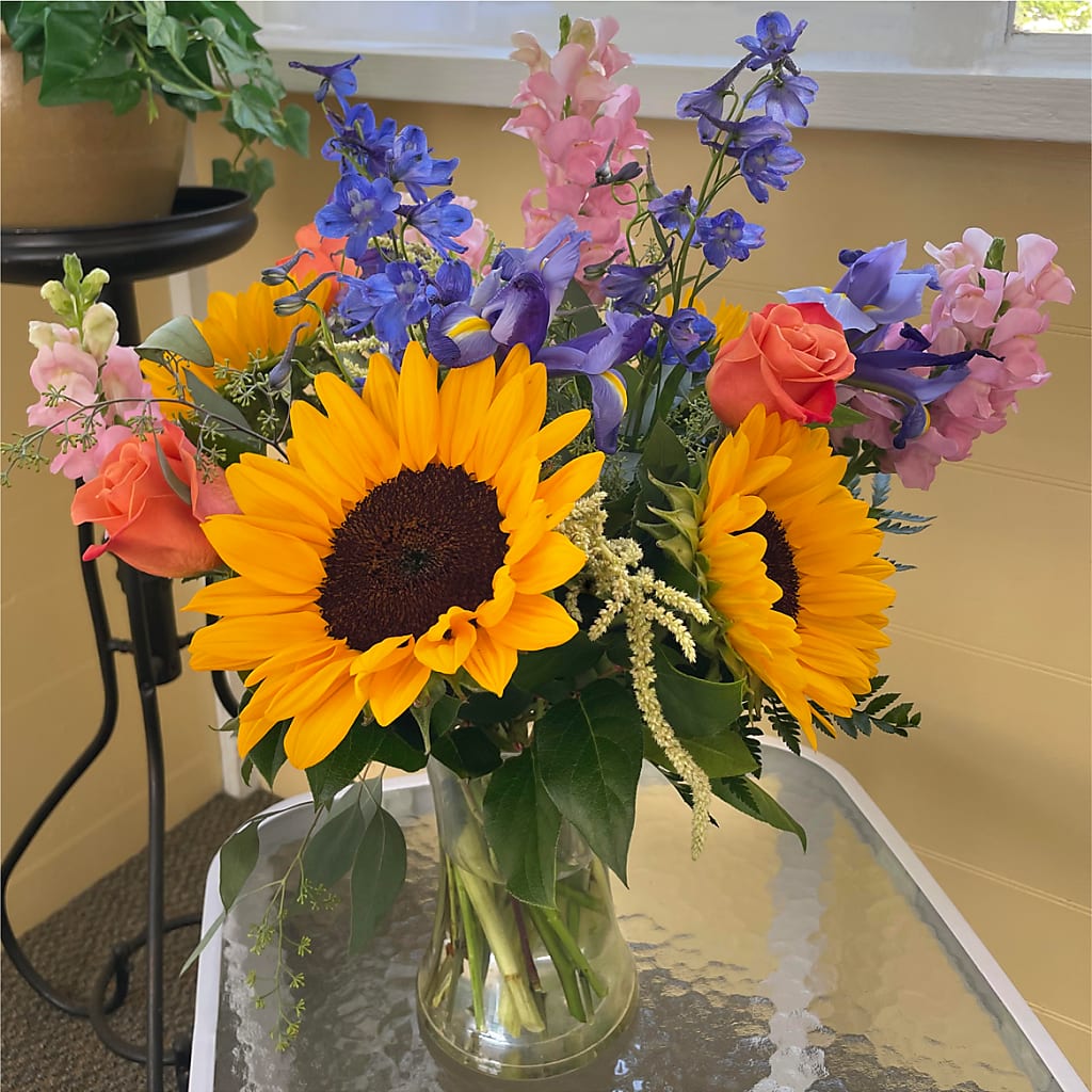Rays of Life Bouquet –  Leekers Floral, Park City KS