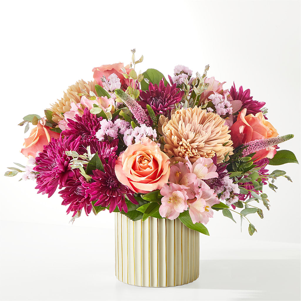Berry Cobbler Bouquet with Ivory Vase –  Leekers Floral, Park City KS