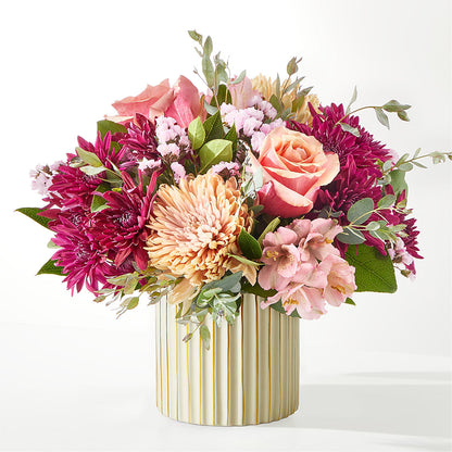 Berry Cobbler Bouquet with Ivory Vase –  Leekers Floral, Park City KS