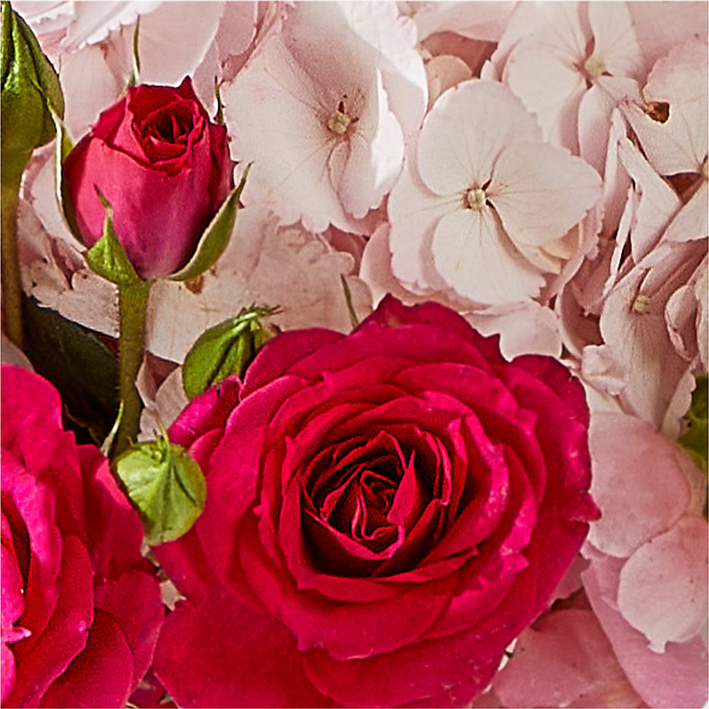 Glitz & Glam Bouquet –  Leekers Floral, Park City KS