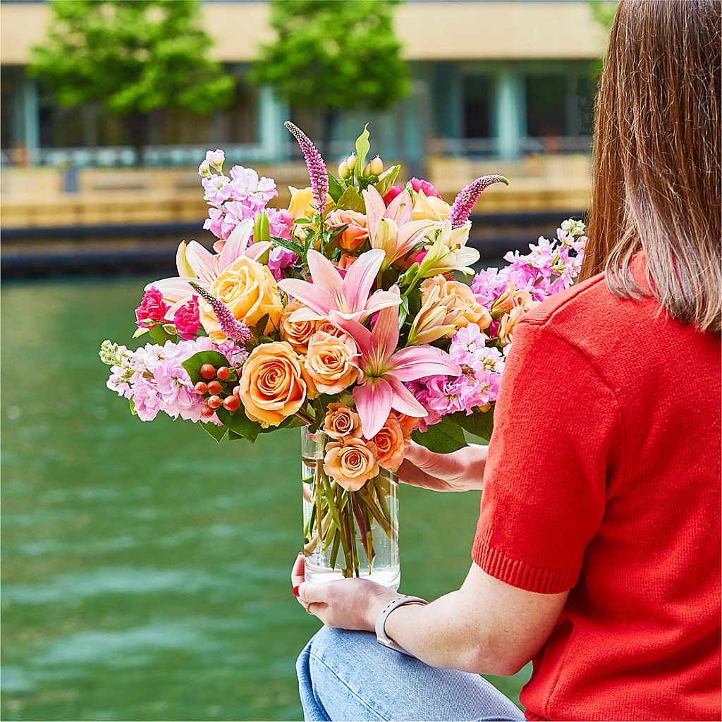 Bisous Bouquet –  Leekers Floral, Park City KS