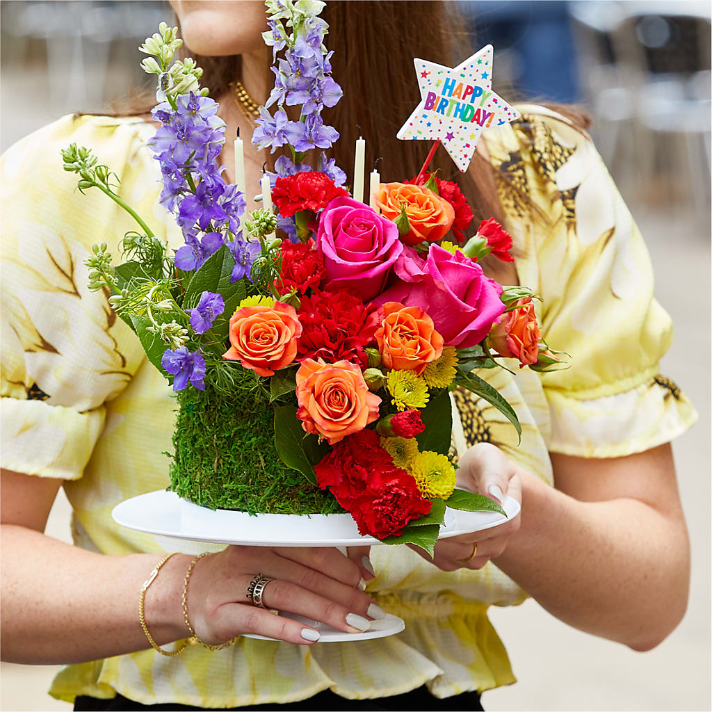 Best Year Yet Floral Cake –  Leekers Floral, Park City KS