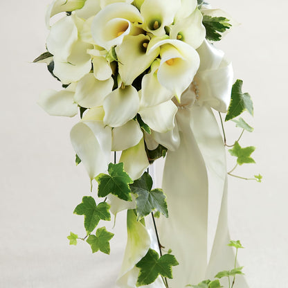 White Chapel Bouquet –  Leekers Floral, Park City KS
