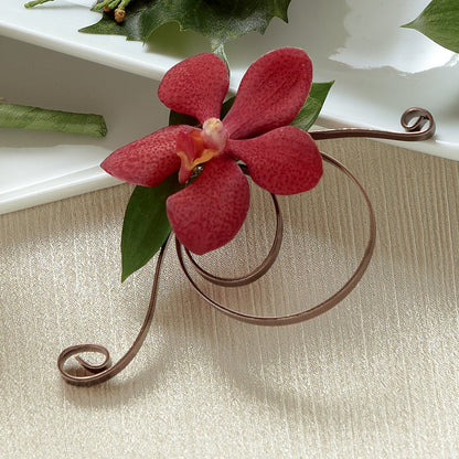 Red Mokara Boutonniere –  Leekers Floral, Park City KS