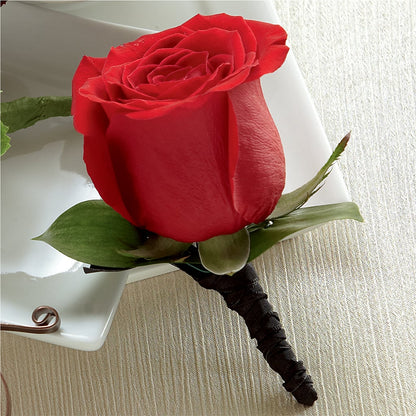 Red Rose Boutonniere –  Leekers Floral, Park City KS